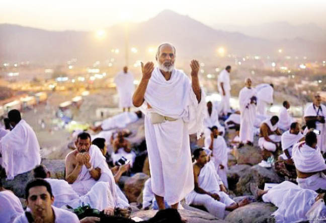 حجاج آماده حضور در منا