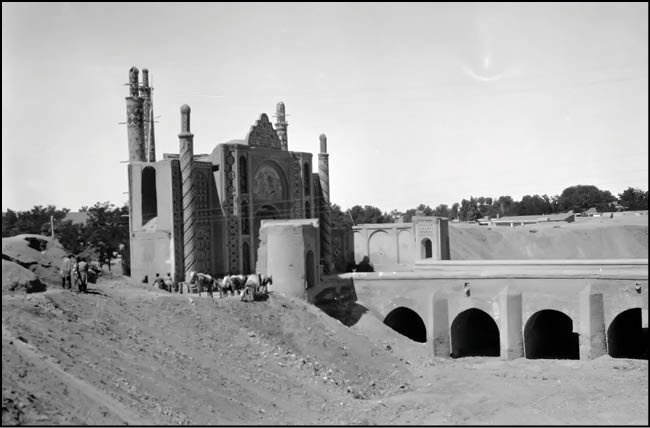 چرا تهران خندق داشت؟