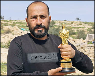 درآمد مستند برنده اسکار به فلسطین می‌رسد