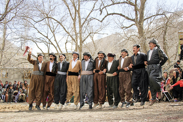 رقص کردی ثبت شد