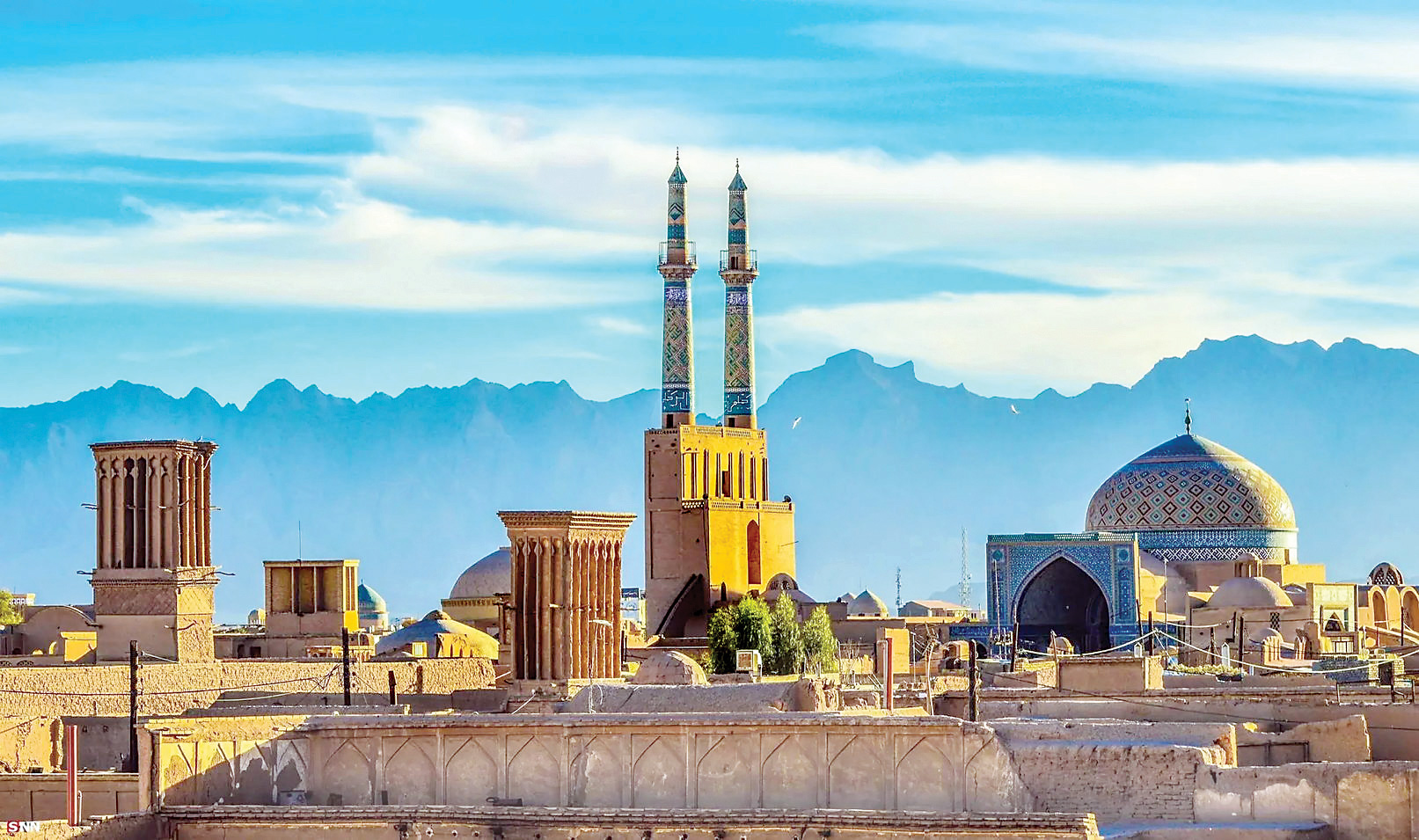 قاب فیروزه‌ای ایران