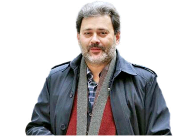 محمدرضا ورزی «سرزمین سیمرغ» را می‌سازد