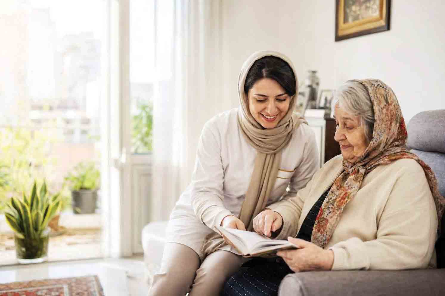 همدم‌های اجاره‌ای برای سالمندان تنها