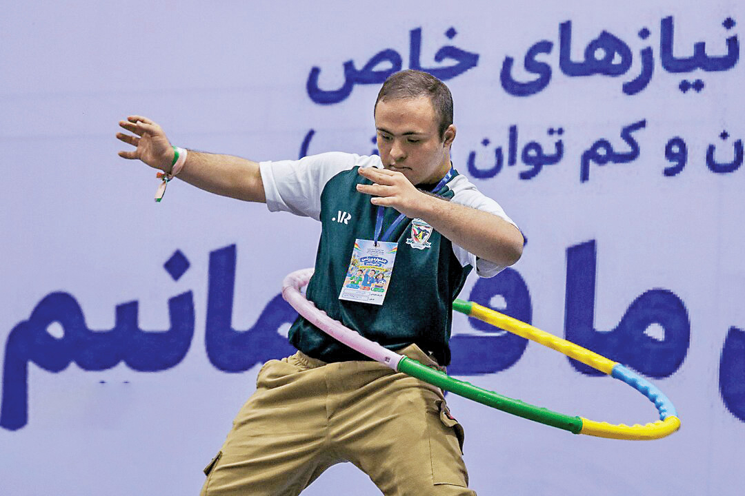 ما قهرمانیم